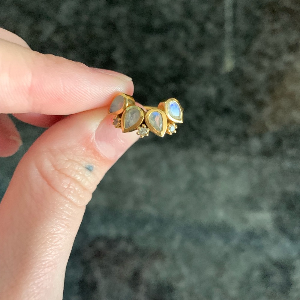 Local eclectic rings